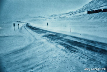 Schneetreiben in Longyearbyen