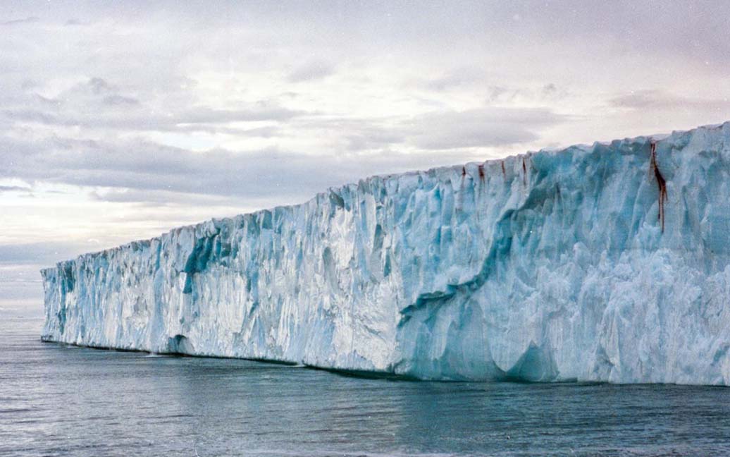 Brasvellbreen - Gletscherfront vor Nordaustlandet